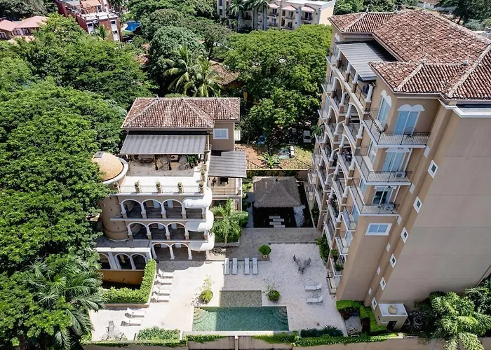 Luxury 2br 2min Walk To Playa Apartamento Tamarindo
